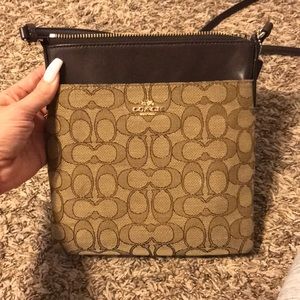 Coach cross body brown and gold